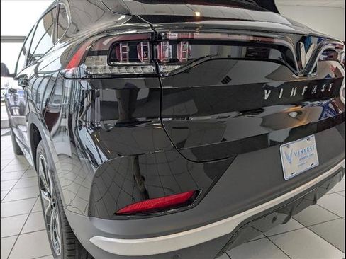 New 2025 VinFast VF 8 Plus image 14