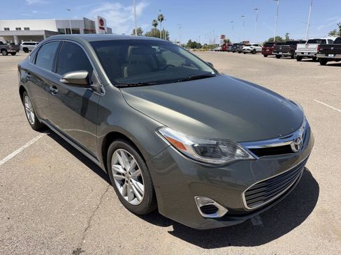Used 2013 Toyota Avalon XLE Premium FWD image 7