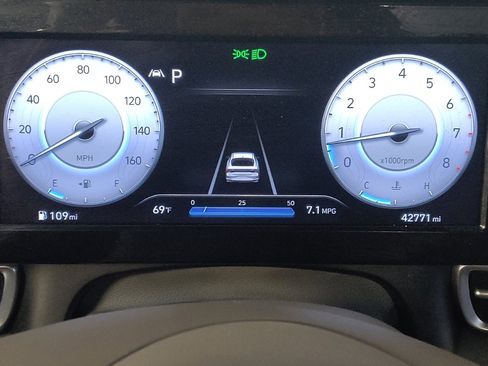 Used 2022 Hyundai Elantra SEL w/ Convenience Package FWD image 23