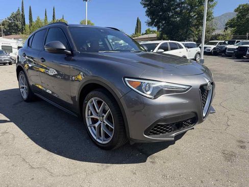 Used 2018 Alfa Romeo Stelvio Ti Sport AWD/4WD image 1
