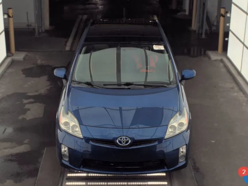 Used 2010 Toyota Prius Three w/ Solar Roof Pkg FWD image 3