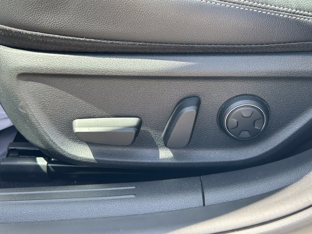Used 2026 Genesis G70 2.5T RWD image 22