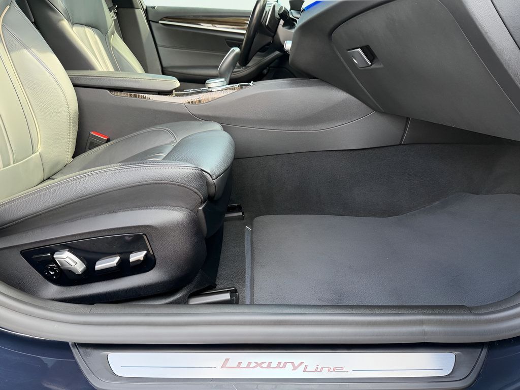 Used 2019 BMW 530i xDrive w/ Luxury Package AWD/4WD image 32