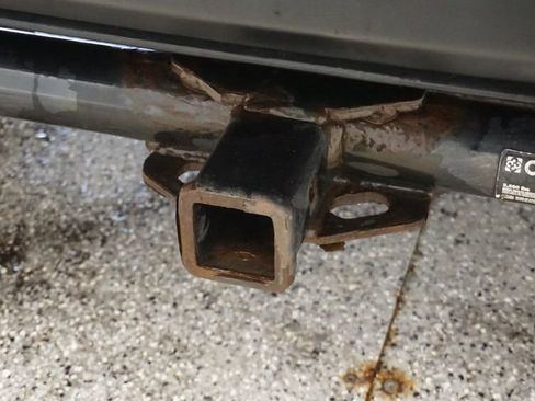 Used 2017 Jeep Renegade Latitude w/ Cold Weather Group image 18