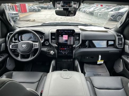New 2026 RAM 1500 Laramie AWD/4WD image 24