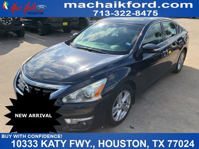 Used 2014 Nissan Altima 2.5 SL w/ Technology Package