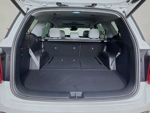 Used 2025 Hyundai Palisade SEL FWD image 32