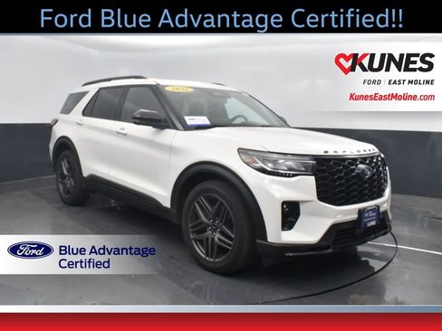 Certified 2025 Ford Explorer ST image 1