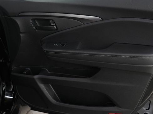 Used 2023 Honda Passport EX-L image 9