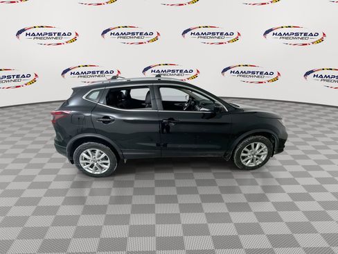 Used 2020 Nissan Rogue Sport SV w/ Technology Package image 9