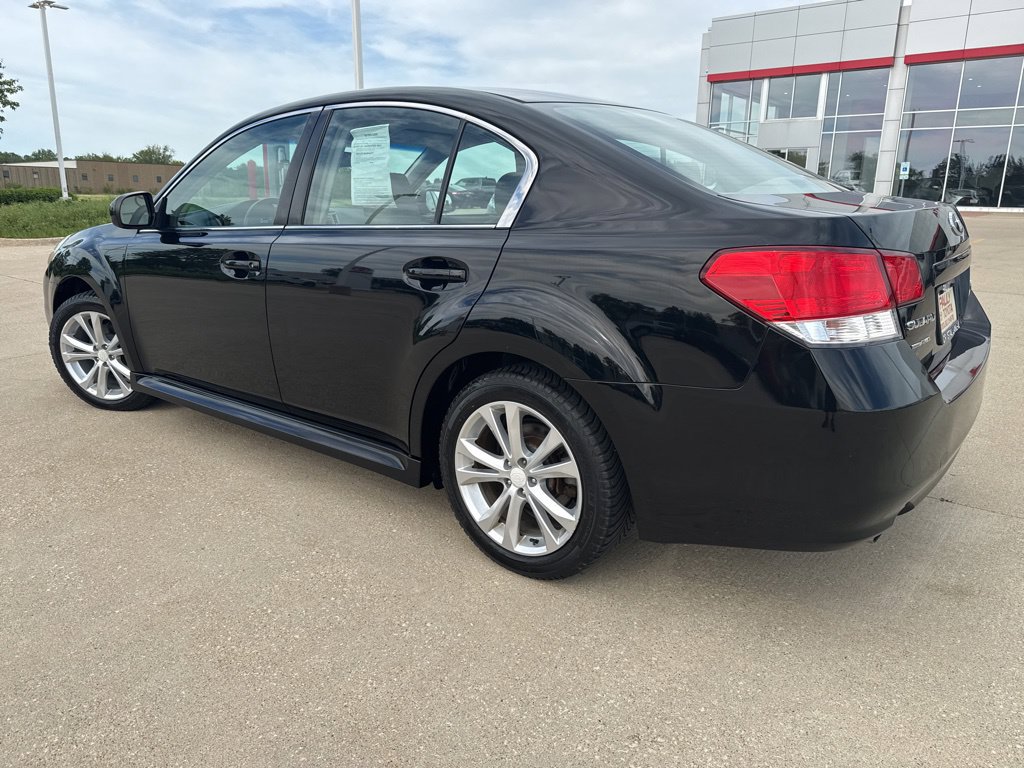 Used 2013 Subaru Legacy 2.5i Premium w/ All-Weather Pkg AWD/4WD image 5