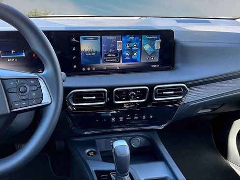 New 2027 Nissan Sentra SV FWD image 6