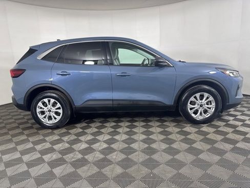 Certified 2023 Ford Escape Active image 2