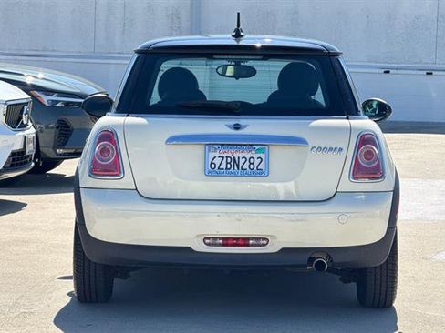 Used 2013 MINI Cooper Hardtop image 4