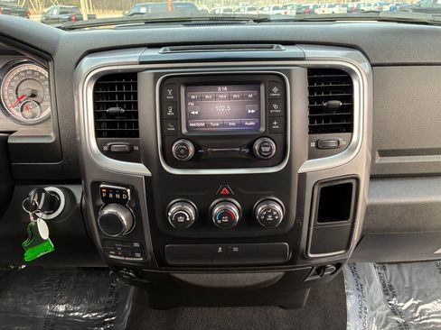 Used 2021 RAM 1500 Classic SLT image 18
