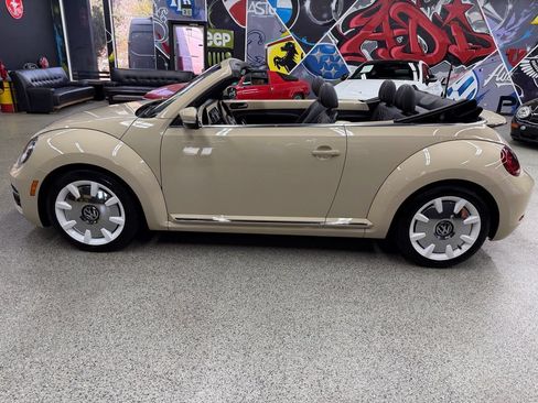 Used 2019 Volkswagen Beetle 2.0T Final Edition SEL FWD image 10