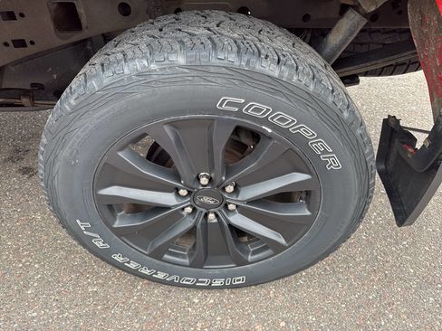 Used 2020 Ford F150 Lariat w/ Equipment Group 502A Luxury image 38