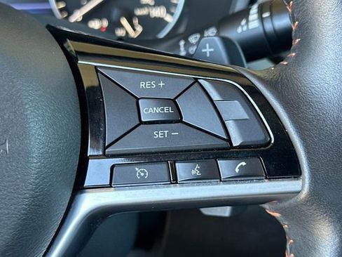 Used 2025 Nissan Altima 2.5 SR FWD image 29