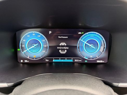 Used 2023 Hyundai Santa Fe Limited AWD/4WD image 15