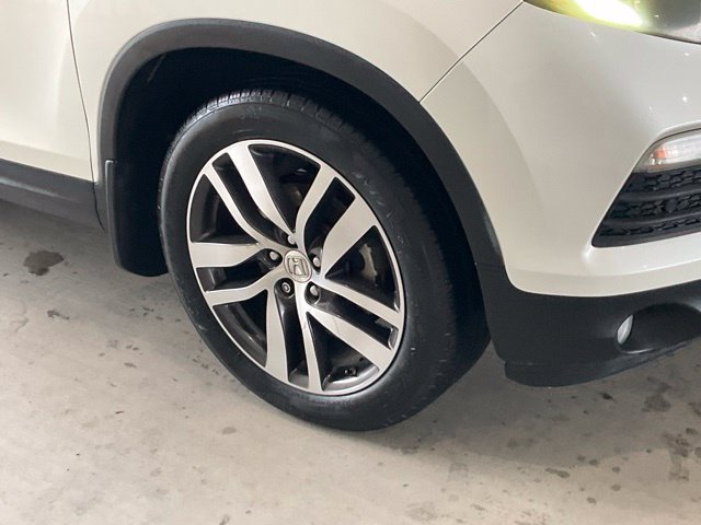Used 2016 Honda Pilot Touring image 29