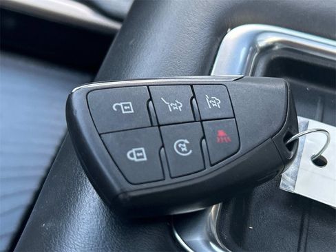 Used 2022 GMC Yukon XL Denali image 35