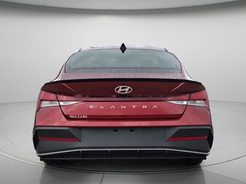 Certified 2025 Hyundai Elantra Sport image 6