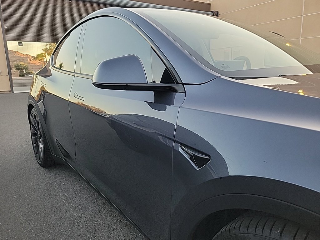 Used 2023 Tesla Model Y Performance AWD/4WD image 3