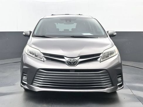 Used 2019 Toyota Sienna Limited FWD image 20
