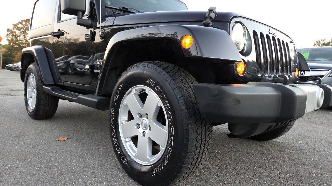 Used 2012 Jeep Wrangler Sahara w/ Dual Top Group AWD/4WD image 20