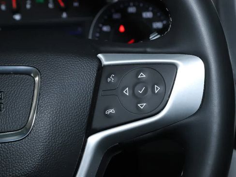 Used 2023 GMC Terrain SLT image 23