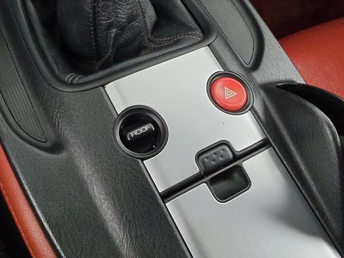 Used 2005 Honda S2000 image 29