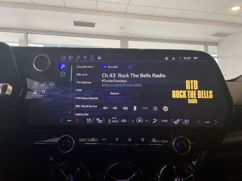 Certified 2025 Chevrolet Blazer EV RS image 24