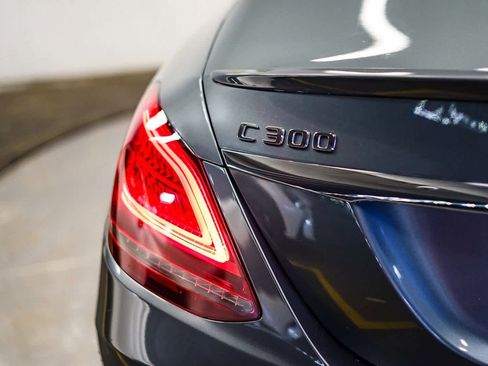 Used 2019 Mercedes-Benz C 300 Sedan image 8