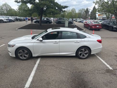 Used 2018 Honda Accord EX-L image 10