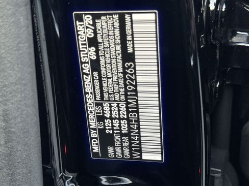 Certified 2021 Mercedes-Benz GLA 250 4MATIC w/ Premium Package image 41