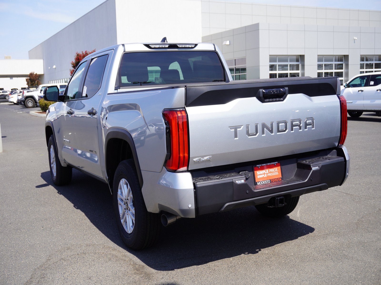 New 2026 Toyota Tundra SR5 w/ SR5 Convenience Package AWD/4WD image 9