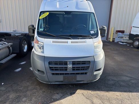 Used 2017 RAM ProMaster 2500 w/ Interior Convenience Group image 8