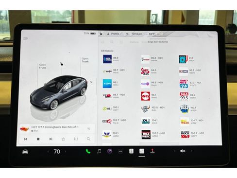 Used 2023 Tesla Model 3 Standard Range image 27
