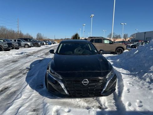 Certified 2024 Nissan Altima 2.5 SV image 6