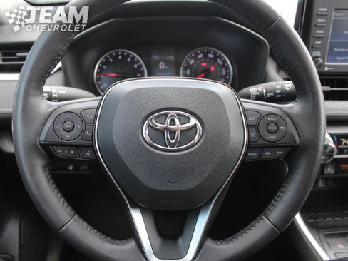 Used 2022 Toyota RAV4 XLE w/ Convenience Package AWD/4WD image 13
