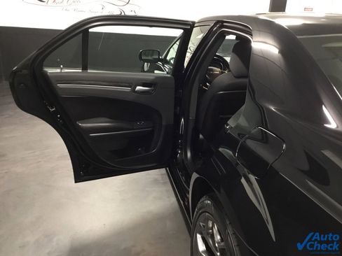 Used 2018 Chrysler 300 Touring w/ Sport Appearance Package image 26