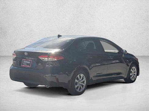 Used 2026 Toyota Corolla LE FWD image 2