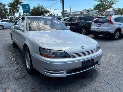Used 1996 Lexus ES 330 FWD image 7