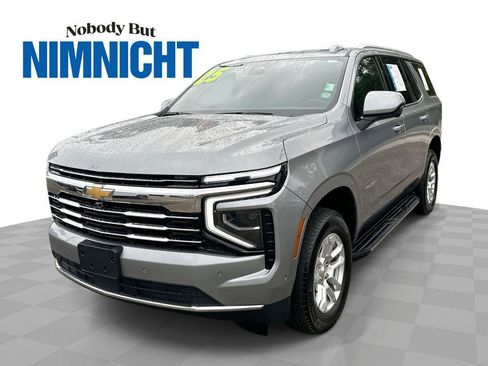 Used 2025 Chevrolet Tahoe LT AWD/4WD image 1