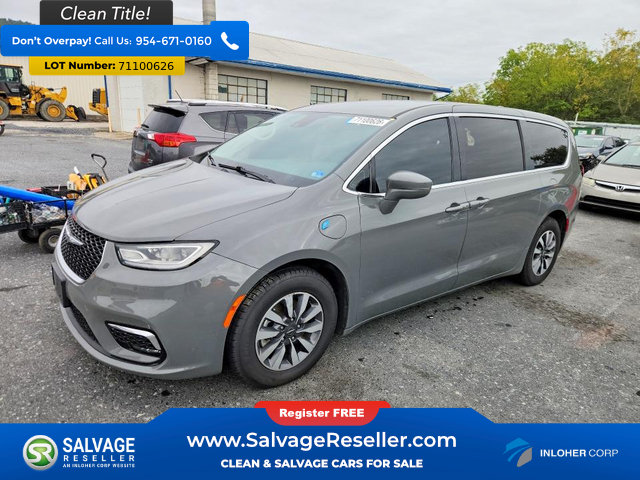 Used 2022 Chrysler Pacifica Touring-L FWD image 1