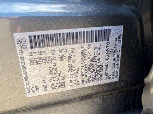 Used 2025 Nissan Rogue SV FWD image 31