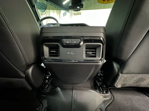 Certified 2024 GMC Sierra 1500 AT4 w/ AT4 Premium Package AWD/4WD image 20