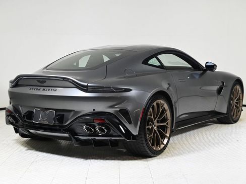 Used 2026 Aston Martin V8 Vantage Coupe image 13