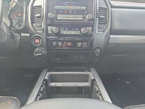 Used 2024 Nissan Titan PRO-4X image 3