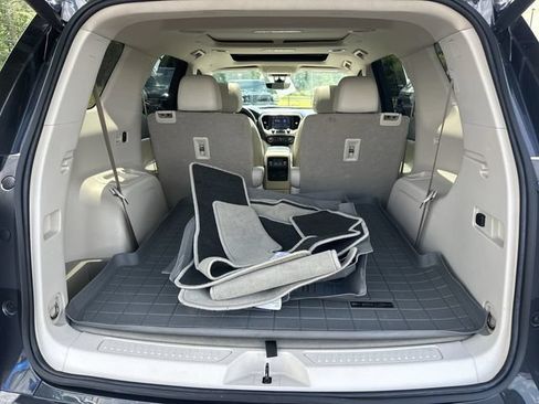 Certified 2022 GMC Acadia Denali w/ Denali Ultimate Package FWD image 26